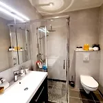 Bright And Modern 2-bedroom Apartment, Near Center, Location