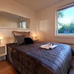 Apartment Bright And Modern 2-bedroom Apartment, Near Center, Location *