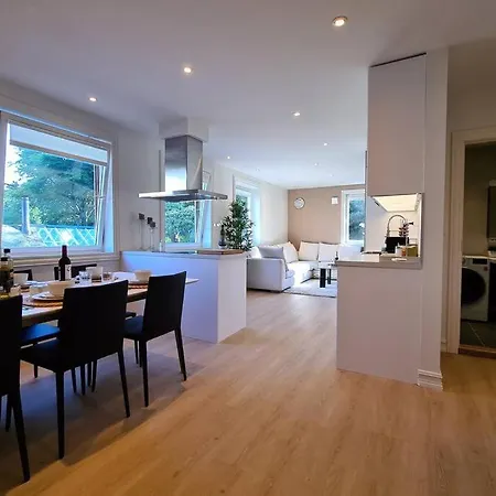 Bright And Modern 2-bedroom Apartment, Near Center, Location *