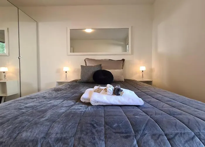 Bright And Modern 2-bedroom Apartment, Near Center, Location Lägenhet